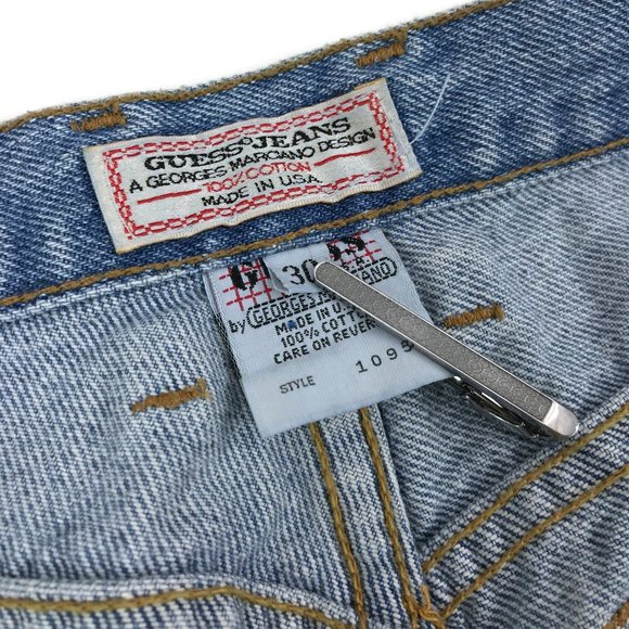 Vintage GUESS Light Wash Denim Jean Shorts Size 26 - Picture 5 of 8
